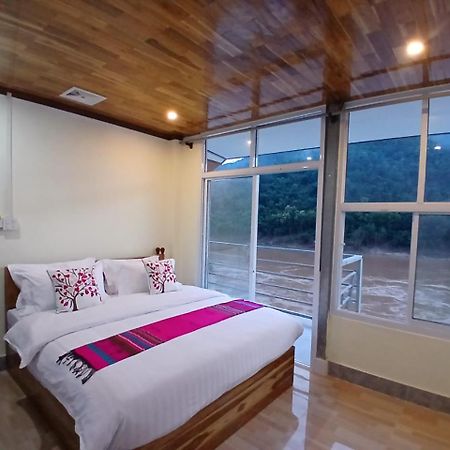 Villa Mekong 2 Guesthouse Pakbeng Exterior photo
